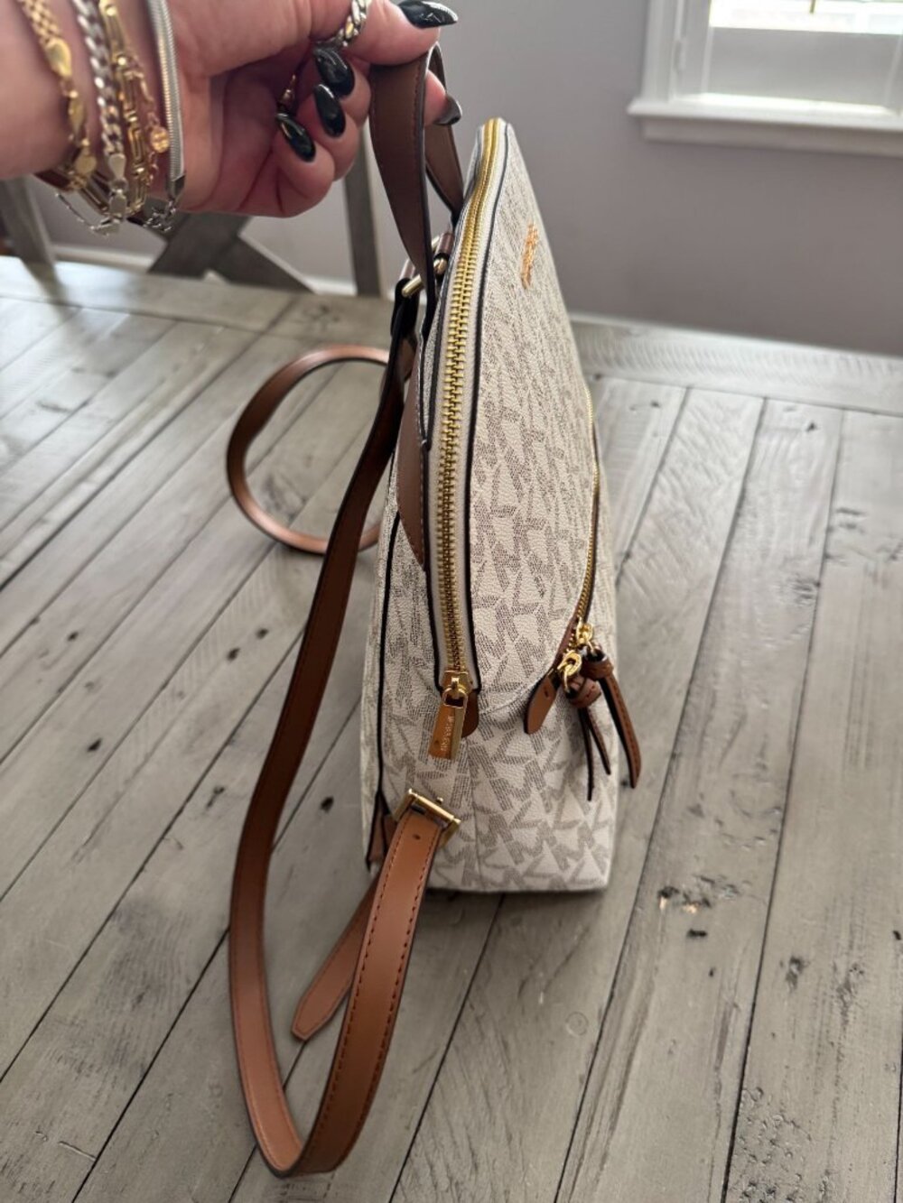 Michael Kors Dallas Medium Signature Logo Backpack in Vanilla / Luggage NWOT - Picture 7 of 11